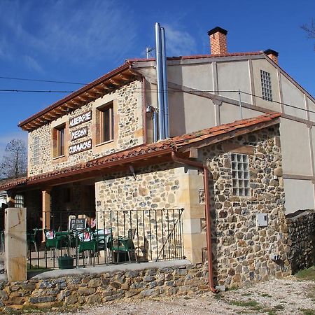 Hostel Curavacas Triollo Екстериор снимка