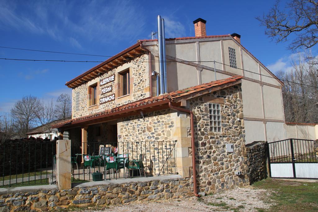 Hostel Curavacas Triollo Екстериор снимка